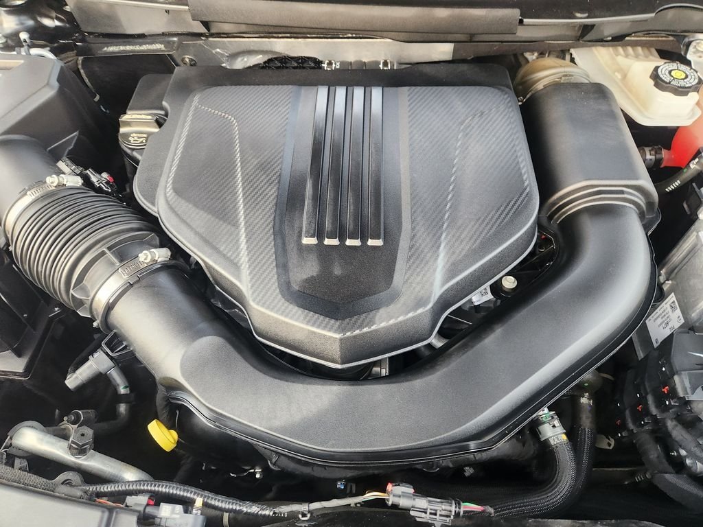 Used 2025 GMC Acadia Elevation FWD image 33