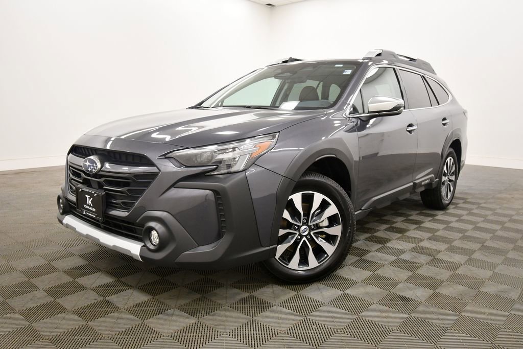 Used 2024 Subaru Outback Touring image 2