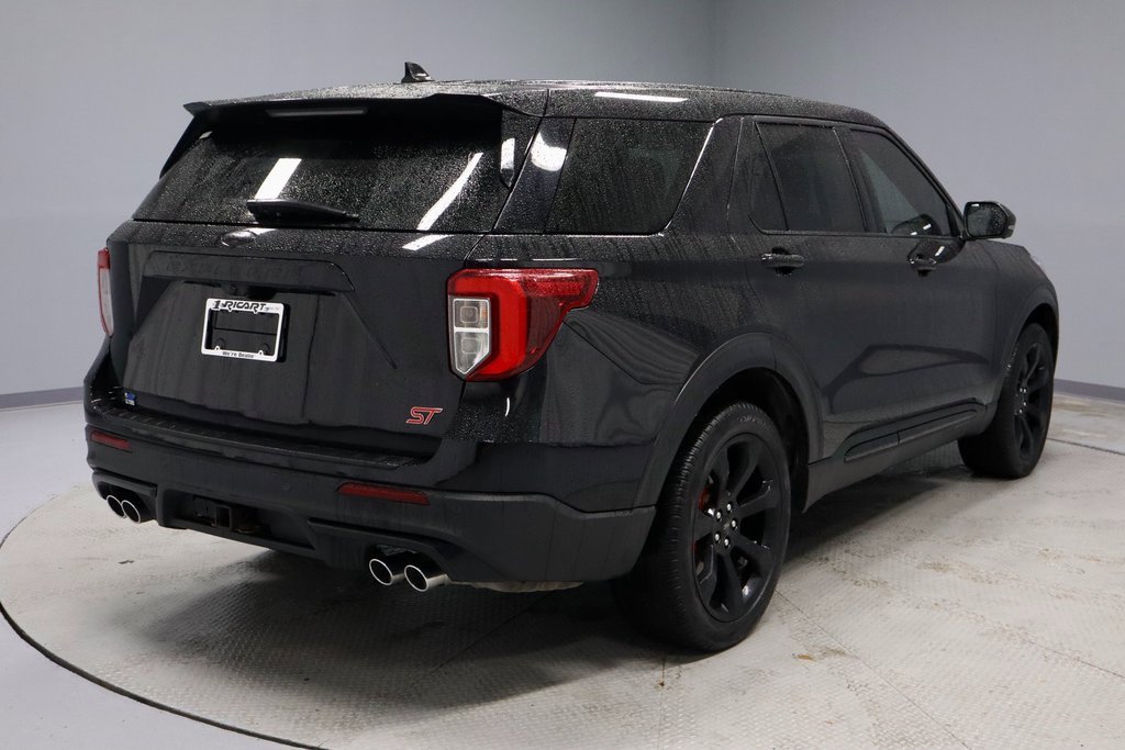 Certified 2022 Ford Explorer ST w/ ST Street Pack image 12