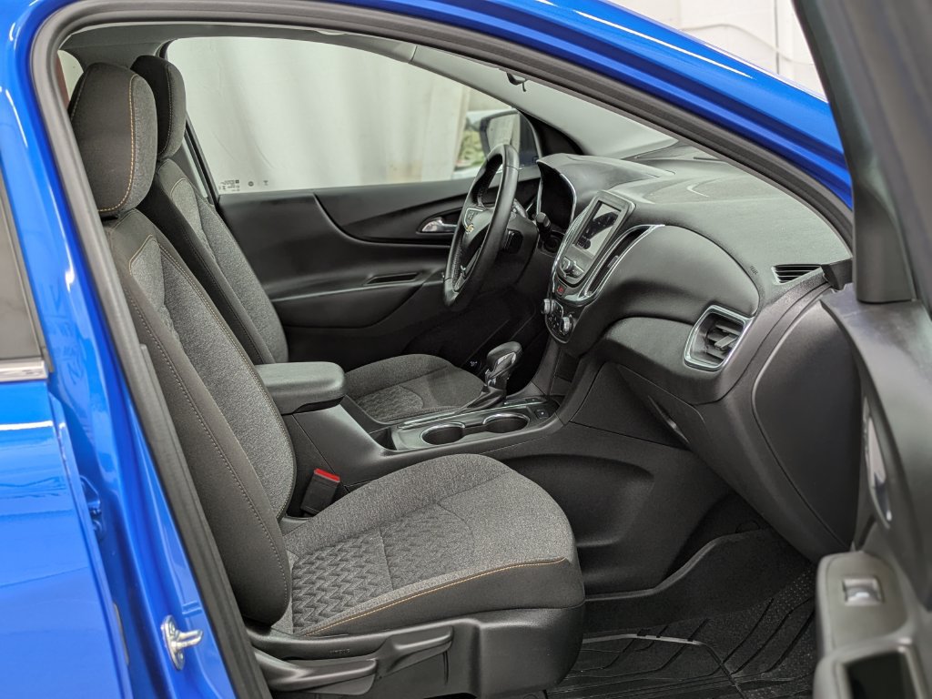Used 2024 Chevrolet Equinox LT AWD/4WD image 24
