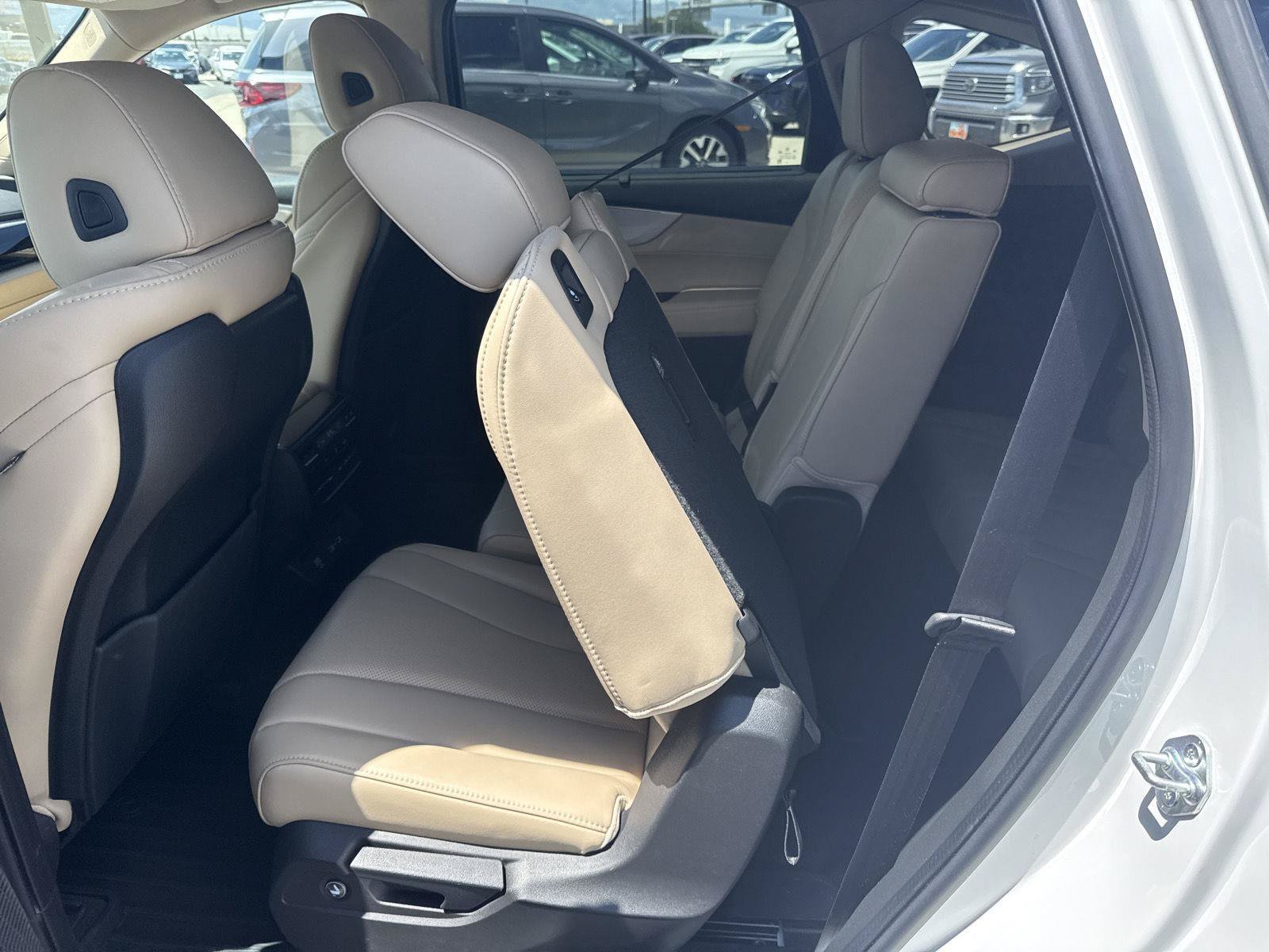 Used 2024 Acura MDX w/ Technology Package AWD/4WD image 27