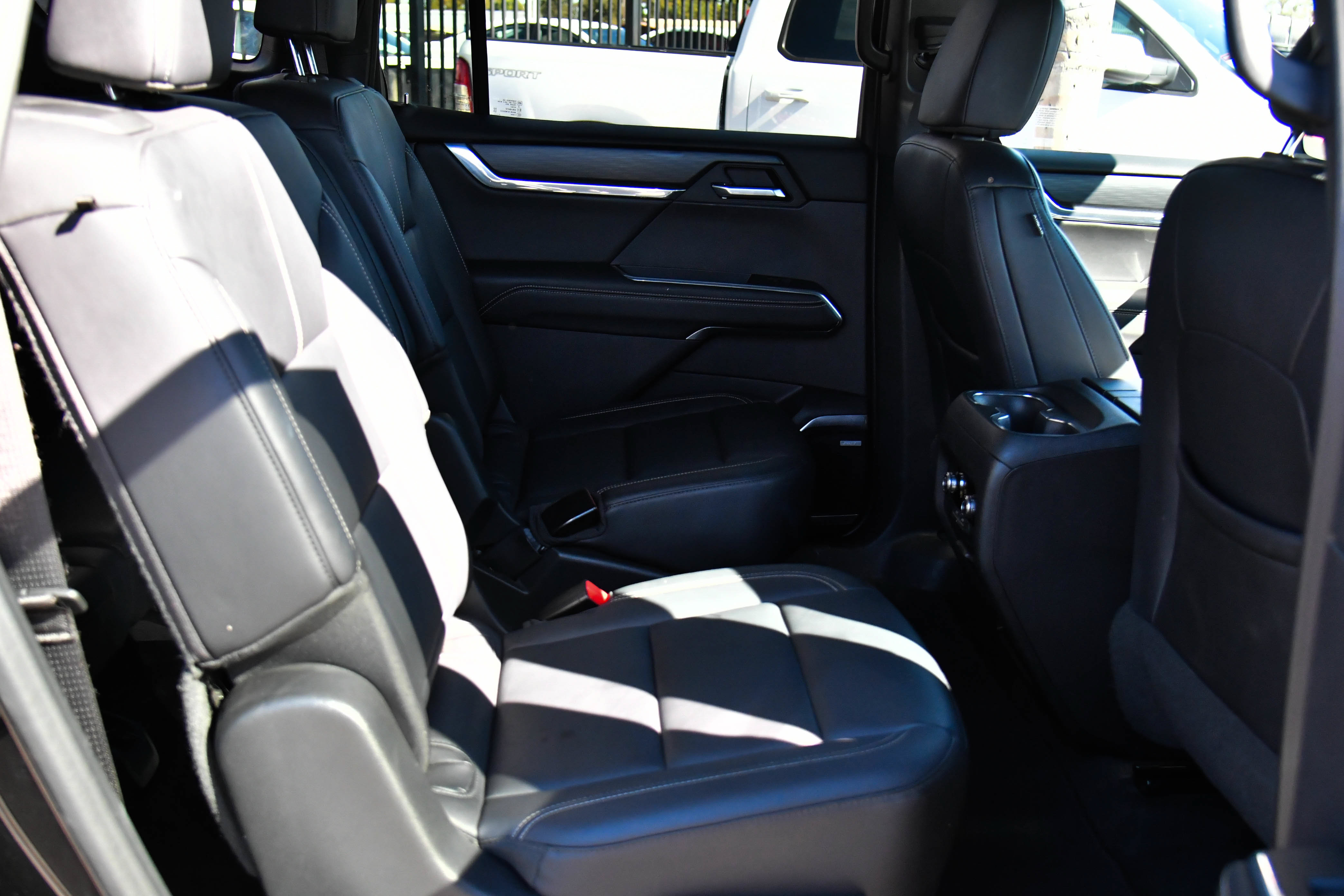 Used 2024 GMC Acadia Elevation AWD/4WD image 51