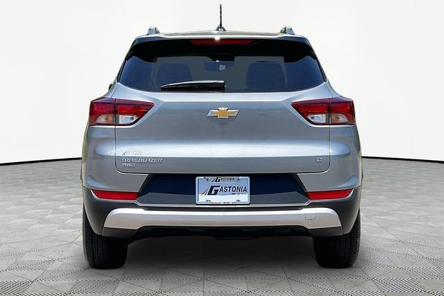 Used 2025 Chevrolet TrailBlazer LT AWD/4WD image 6