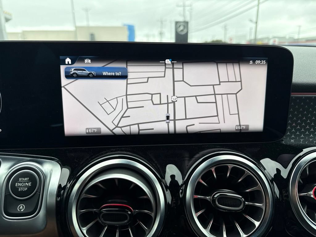 Certified 2025 Mercedes-Benz GLB 250 4MATIC image 11