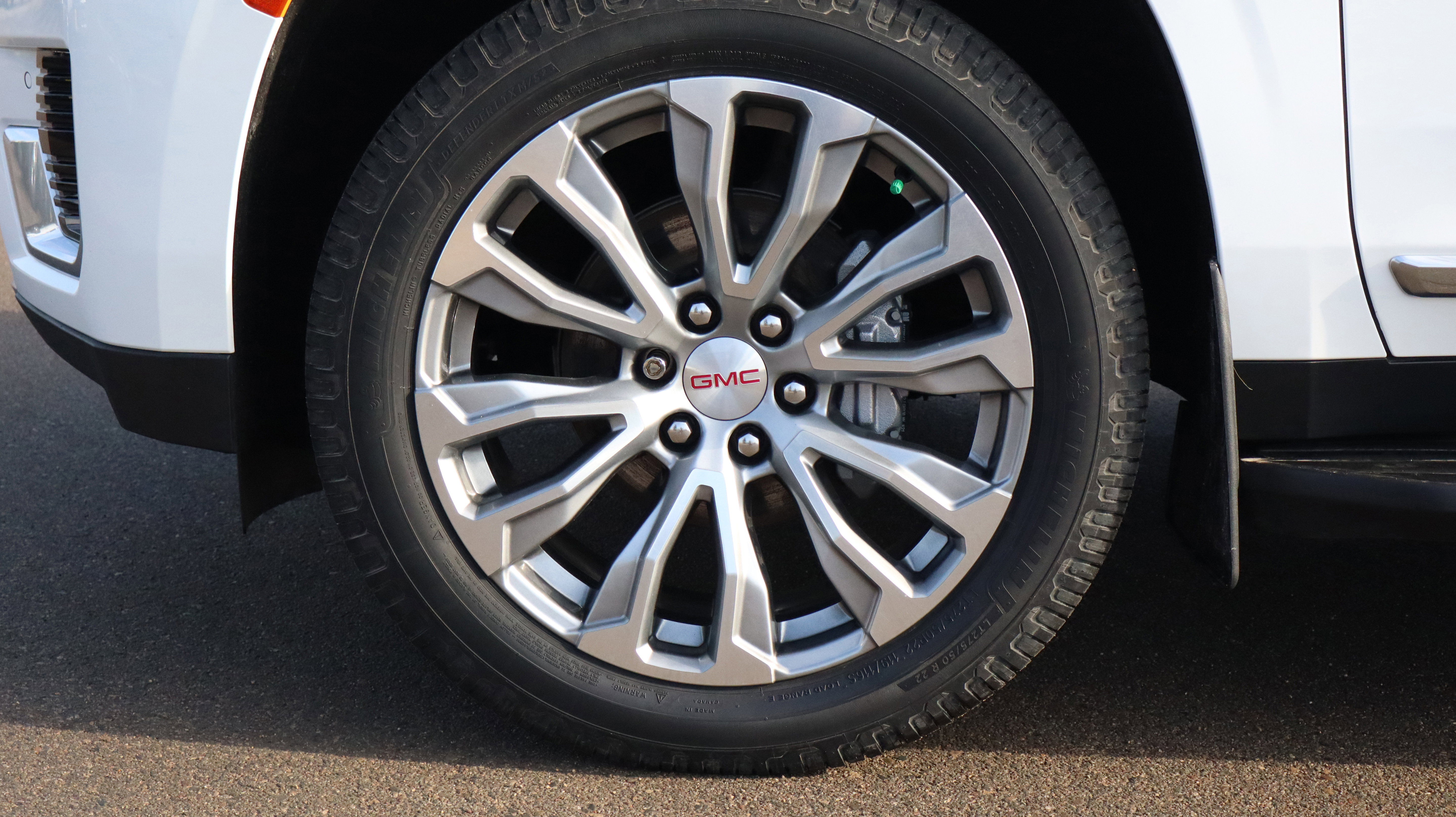 Certified 2022 GMC Yukon XL Denali image 21