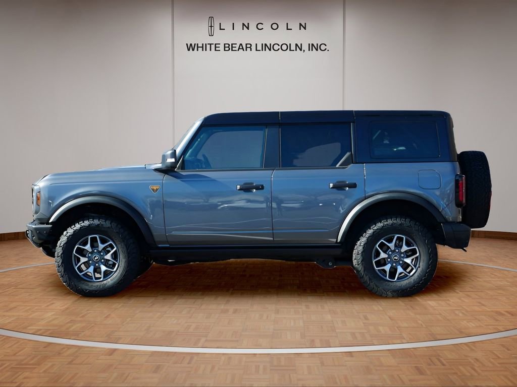 Used 2024 Ford Bronco Badlands image 8