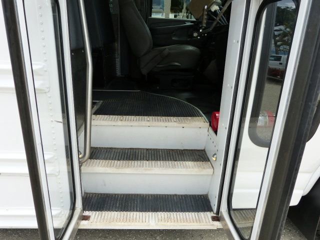 Used 2008 Chevrolet Express 3500 w/ School Bus Package image 18