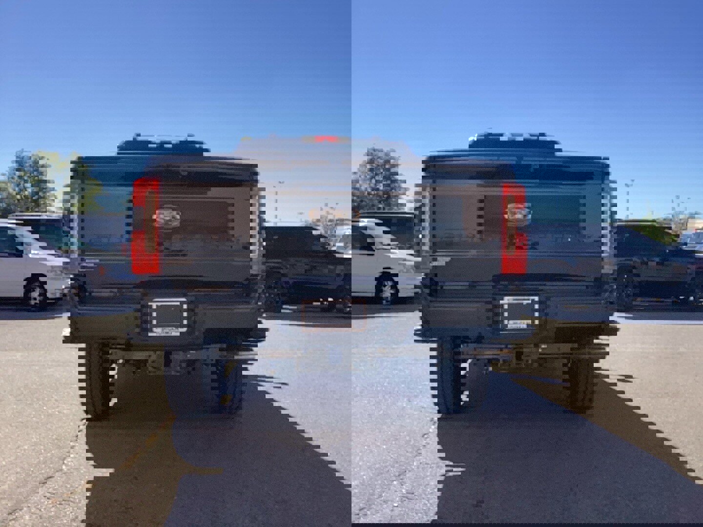 New 2026 Ford F250 XLT image 3