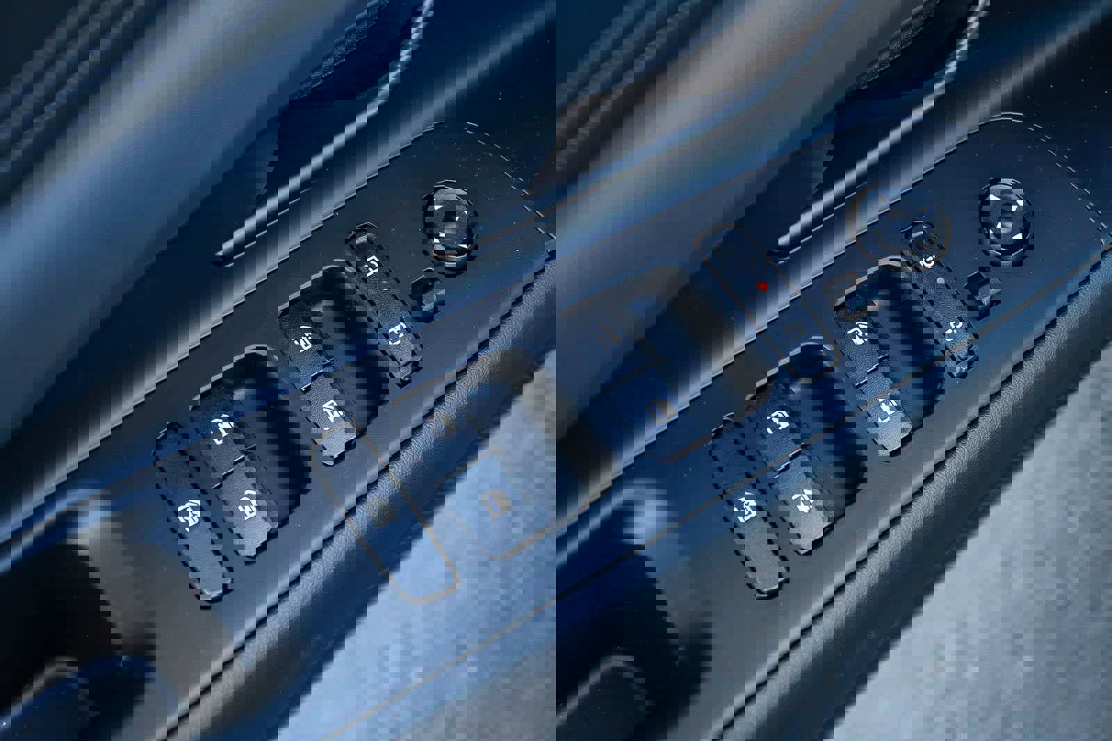 New 2026 Hyundai Elantra Sport image 24