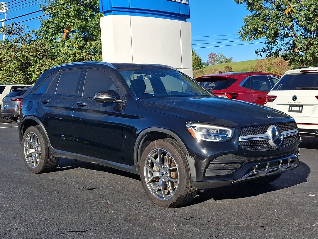 Used 2022 Mercedes-Benz GLC 300 4MATIC image 1