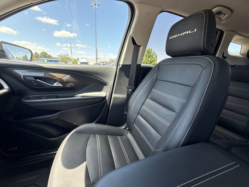 Used 2023 GMC Terrain Denali w/ Denali Premium Package AWD/4WD image 32