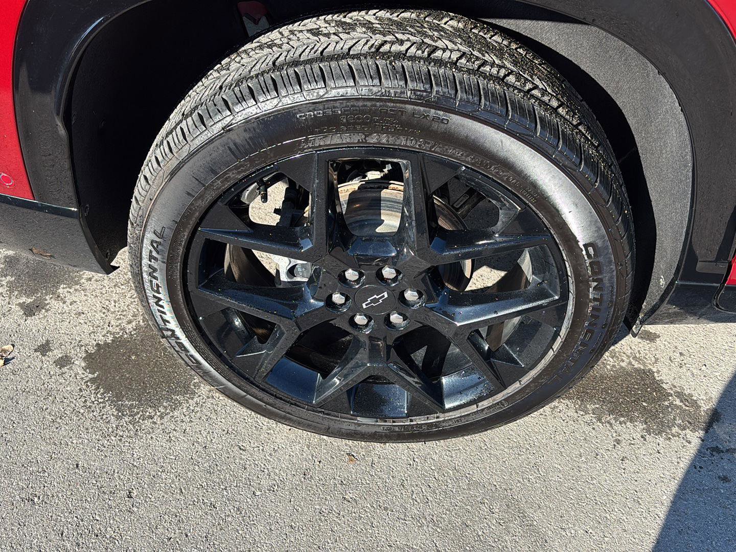 Used 2025 Chevrolet Traverse RS w/ LPO, Floor Liner Package image 11