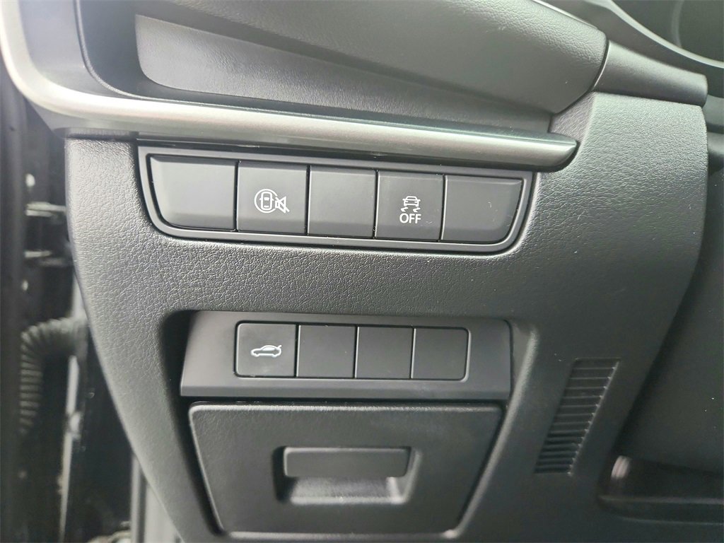 Used 2025 MAZDA MAZDA3 s image 30