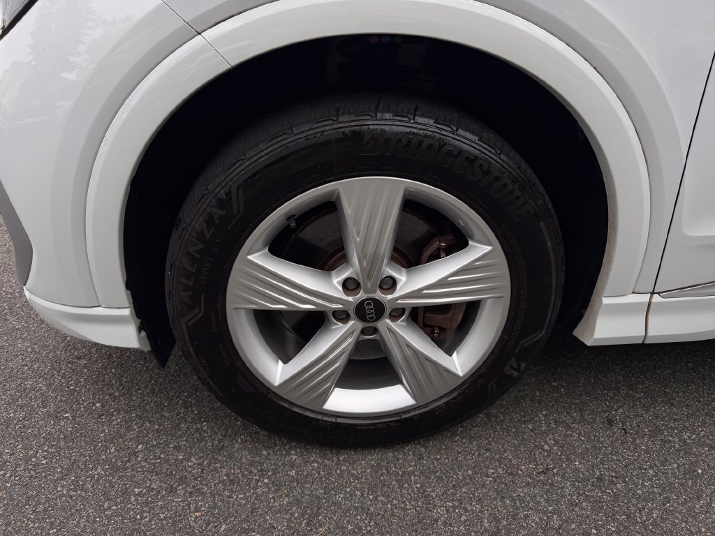Used 2024 Audi Q4 e-tron Premium AWD/4WD image 8