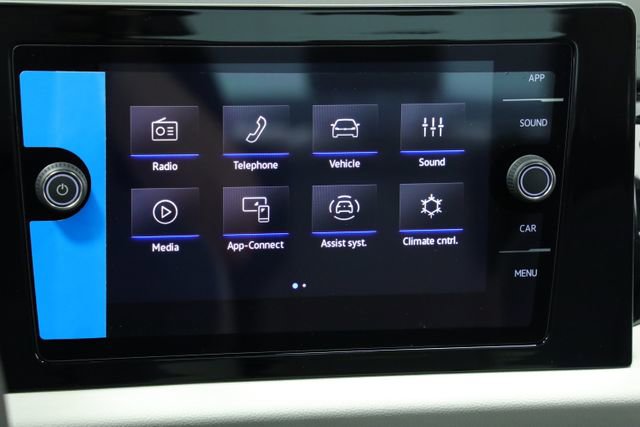 New 2026 Volkswagen Jetta SE FWD image 18