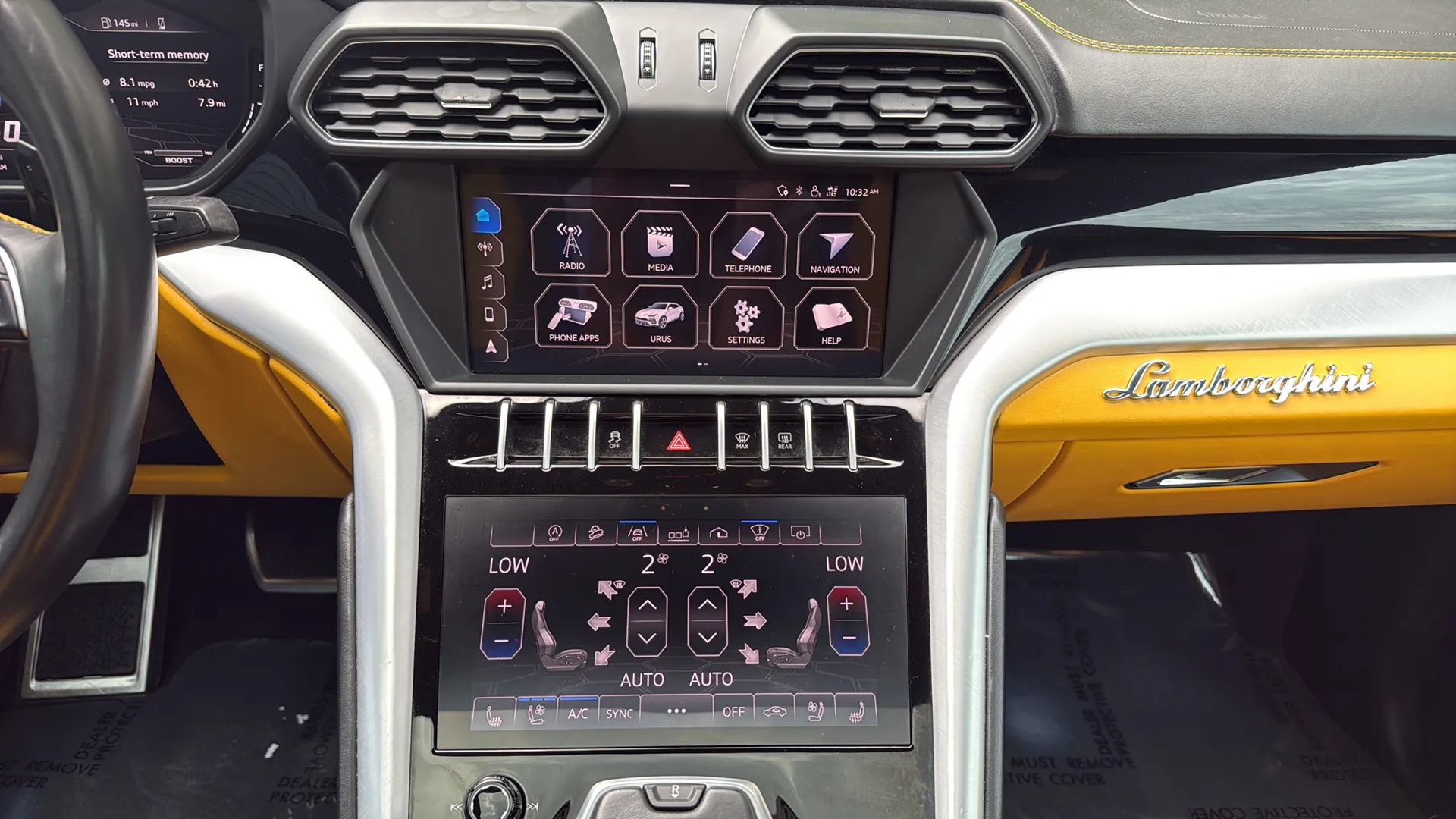 Used 2019 Lamborghini Urus AWD/4WD image 35