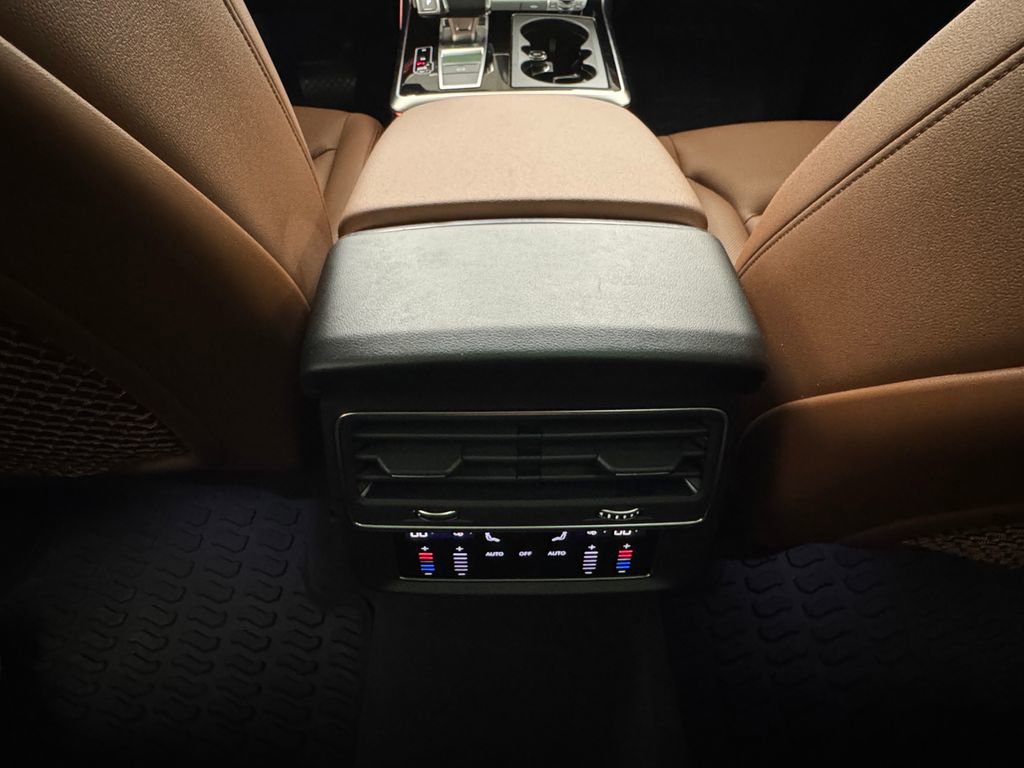 Used 2022 Audi Q8 Premium Plus image 26