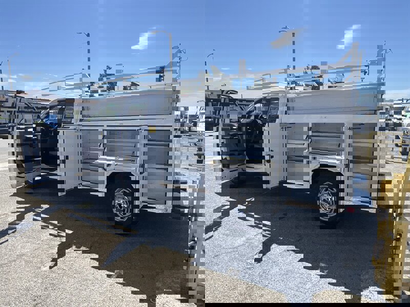 Used 2020 Ford F350 XL w/ Power Equipment Group image 9