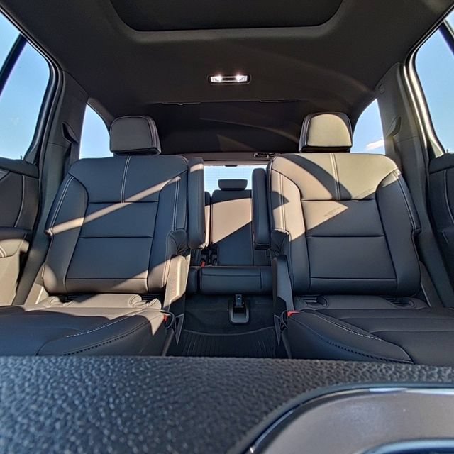 New 2026 GMC Acadia Elevation w/ Elevation Premium Package FWD image 34