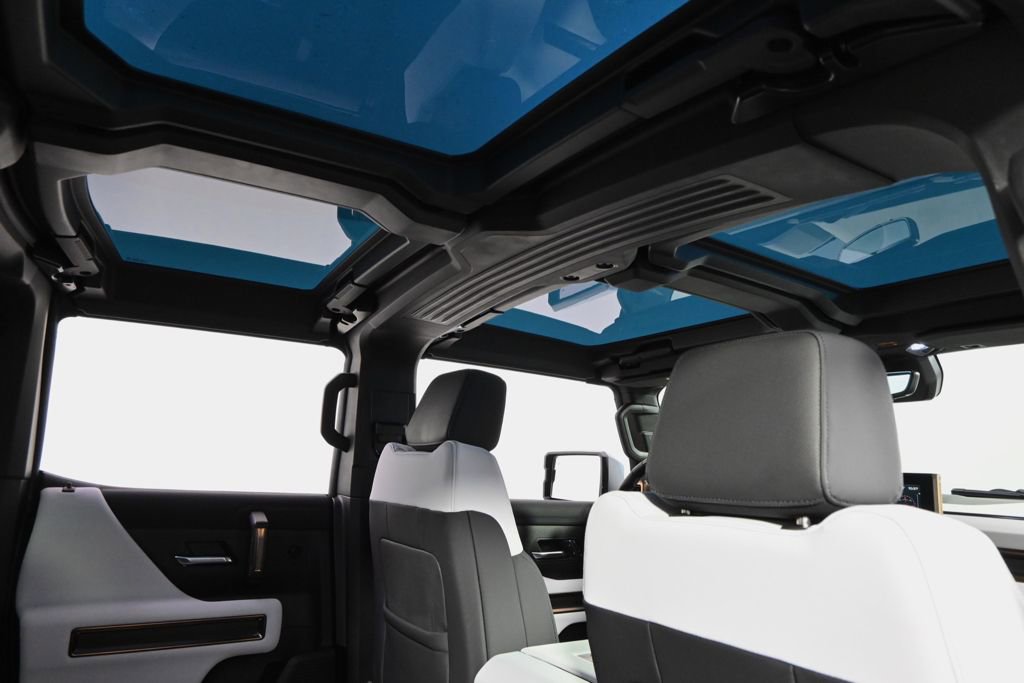 Used 2024 GMC Hummer EV 3X w/ Omega Edition image 17