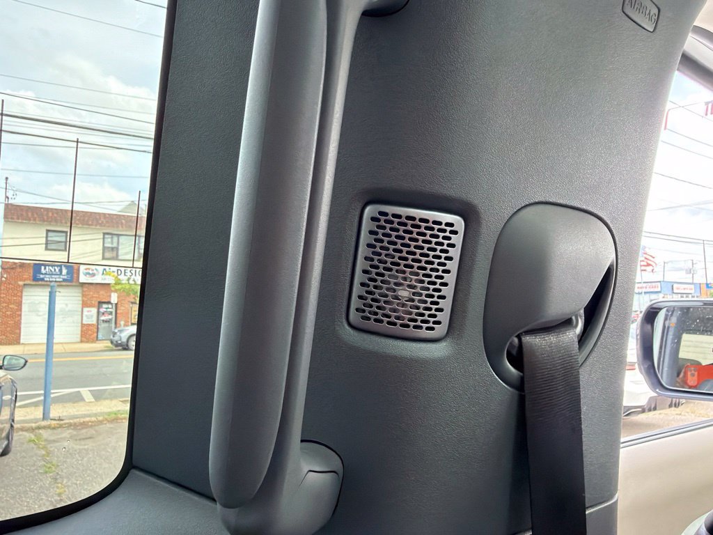 Used 2021 Land Rover Defender 90 S AWD/4WD image 35