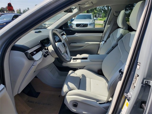 New 2025 Volvo EX90 Plus image 14