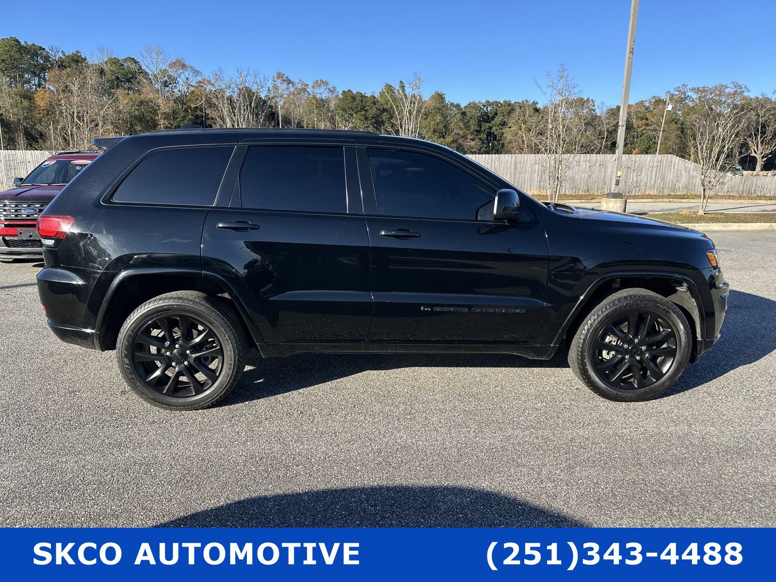 Used 2022 Jeep Grand Cherokee Laredo X image 6