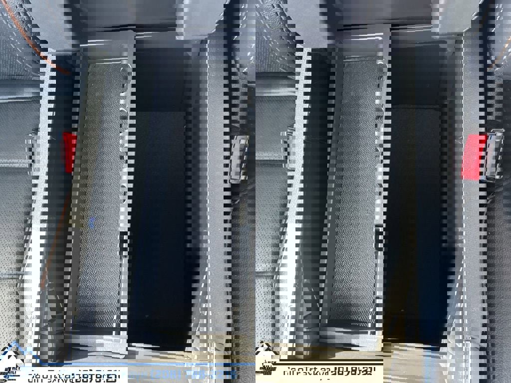 Used 2025 Ford F150 Lariat image 36