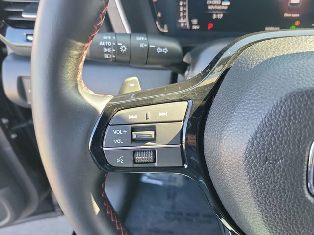 Certified 2025 Honda Pilot Black Edition image 26