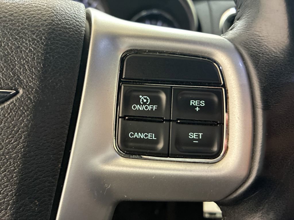 Used 2012 Chrysler 200 Touring image 18