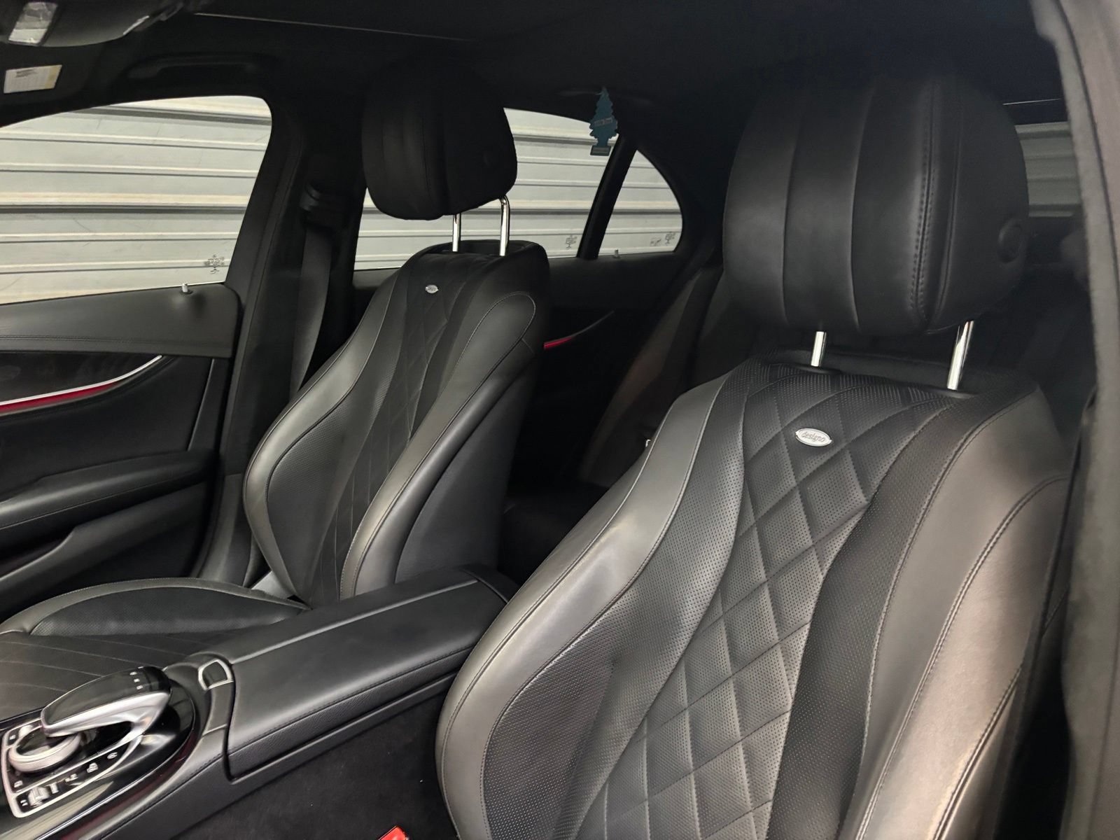 Used 2017 Mercedes-Benz E 300 4MATIC image 9
