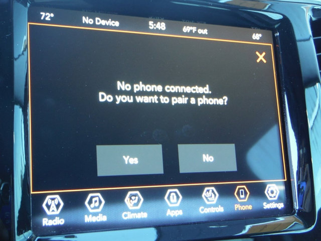 Certified 2022 Jeep Cherokee Limited AWD/4WD image 32