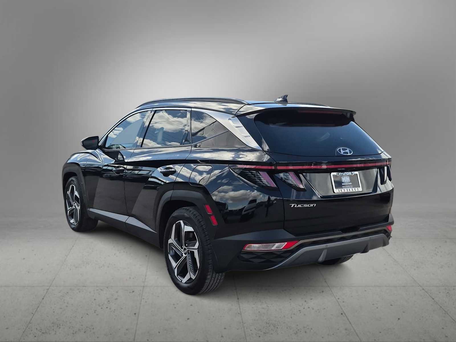 Certified 2022 Hyundai Tucson Limited w/ Cargo Package FWD image 6