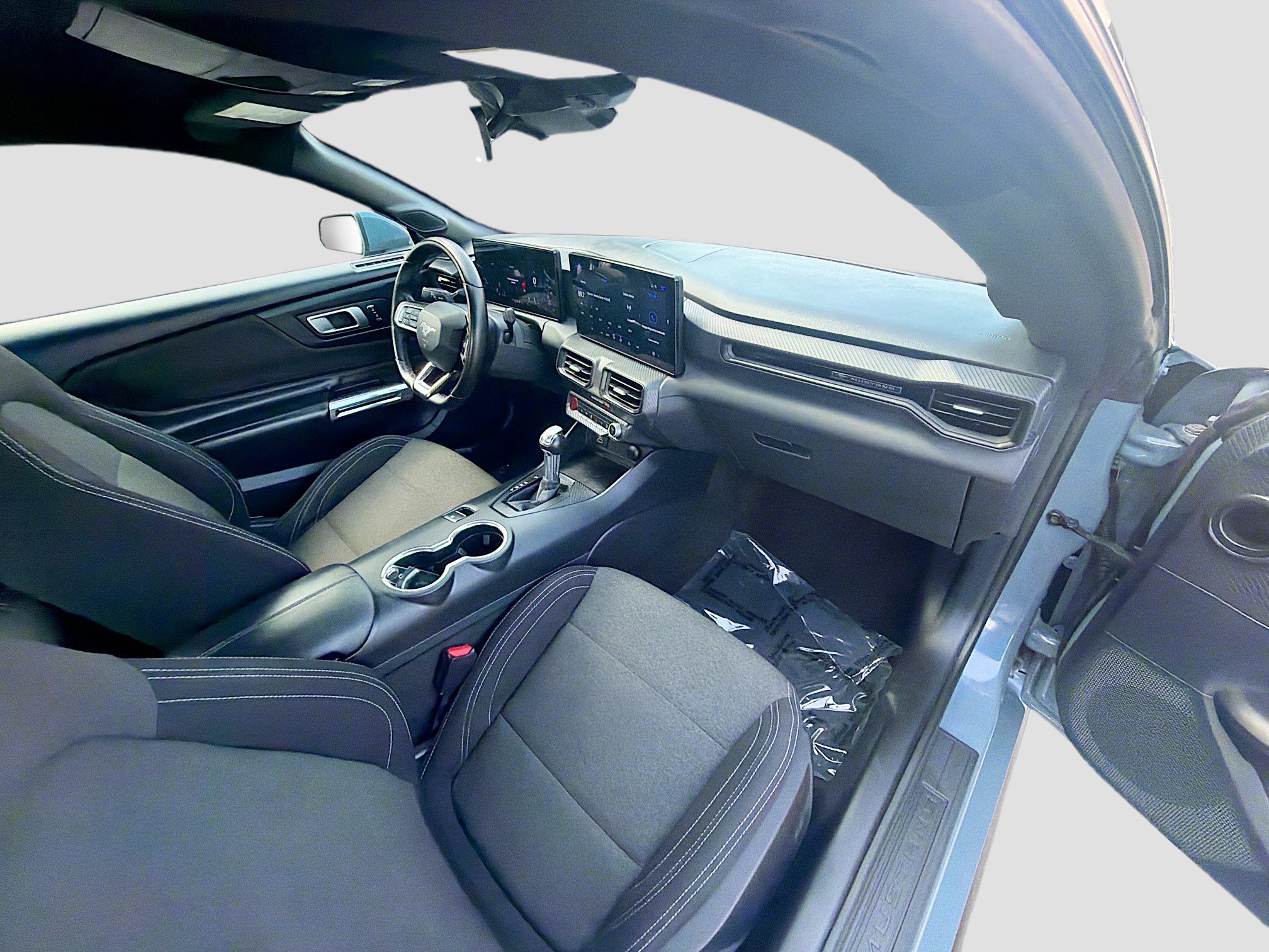 Used 2024 Ford Mustang Coupe RWD image 29