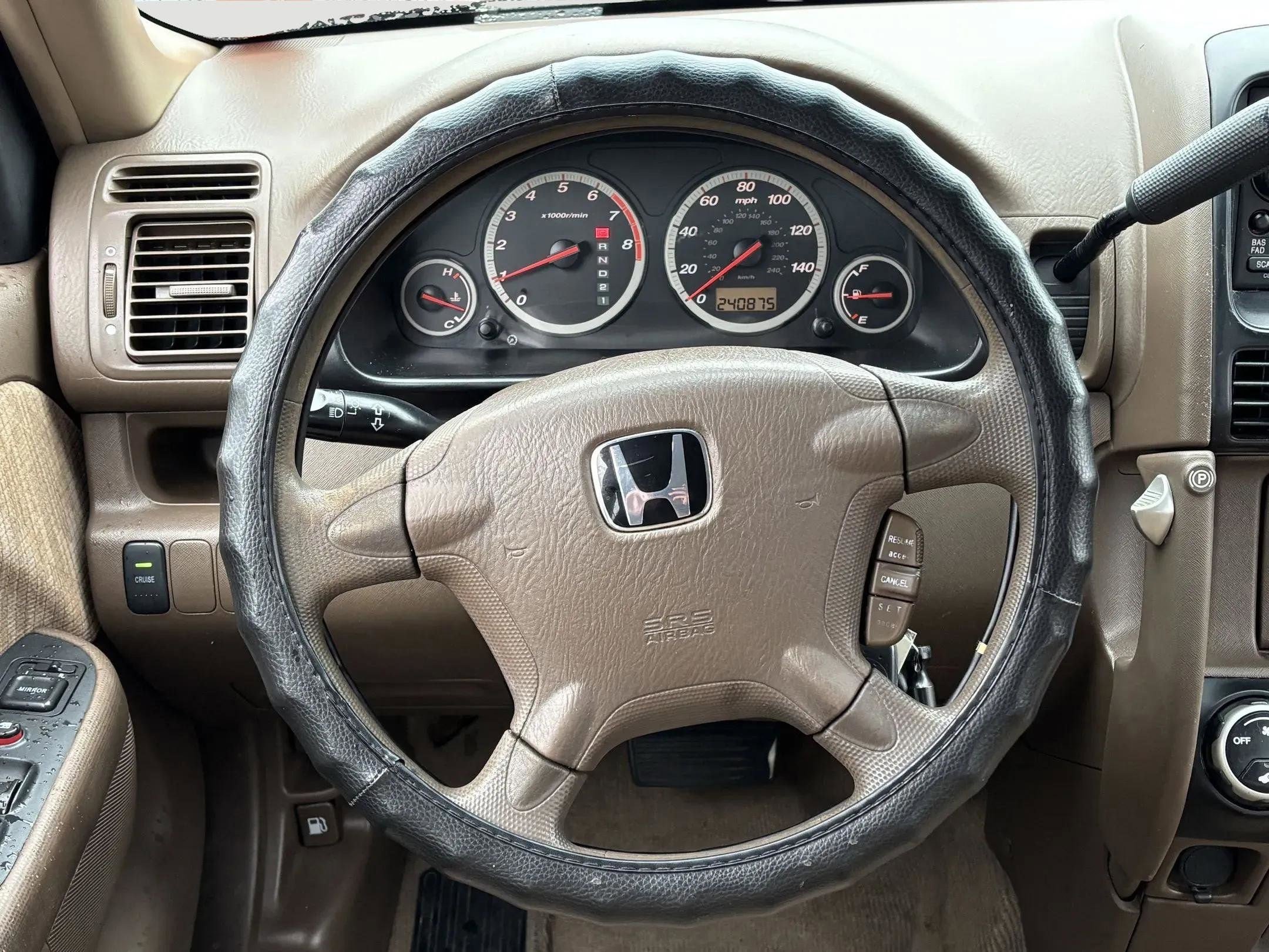 Used 2002 Honda CR-V LX image 14