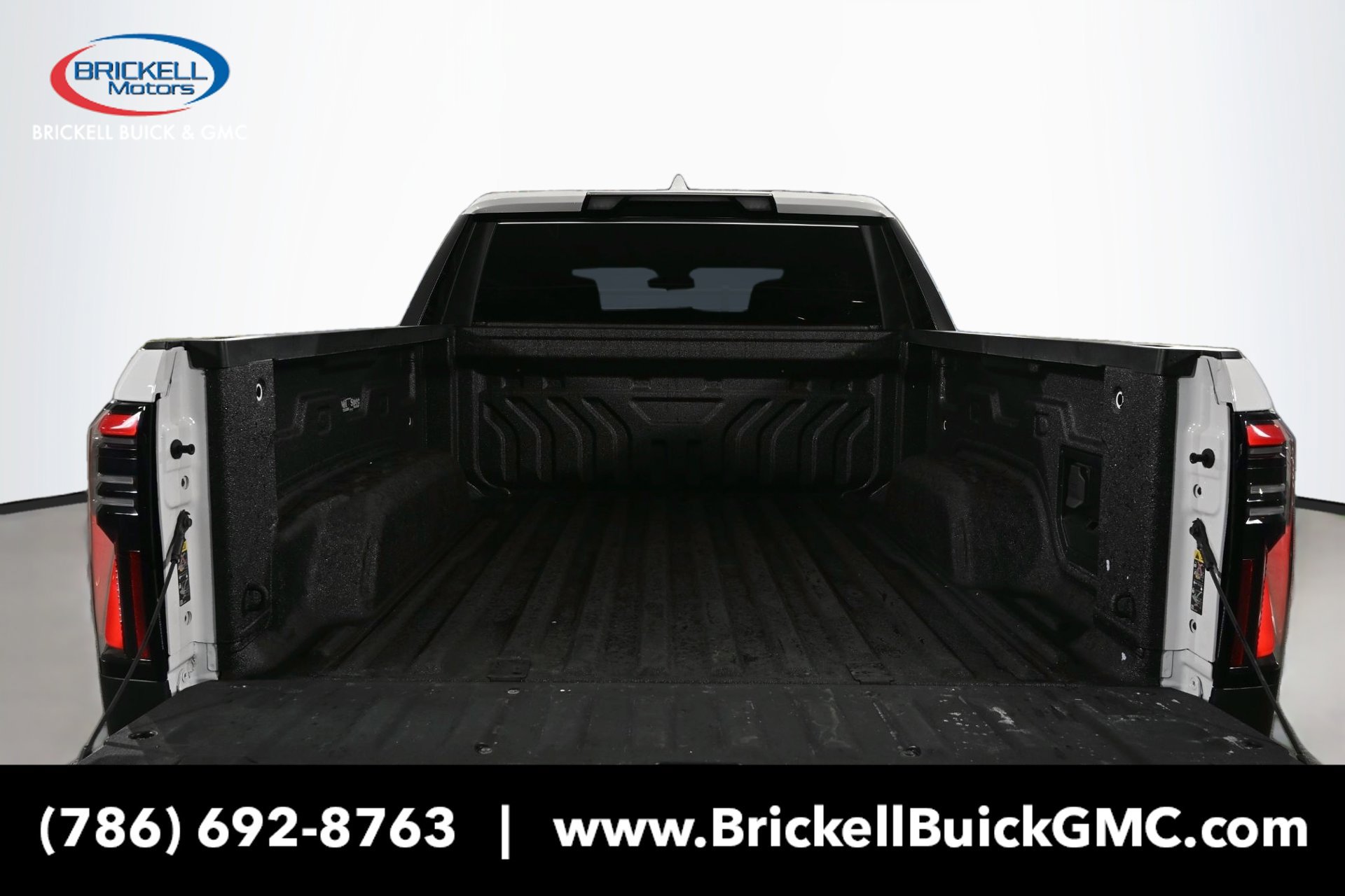Used 2026 GMC Sierra EV Elevation AWD/4WD image 14