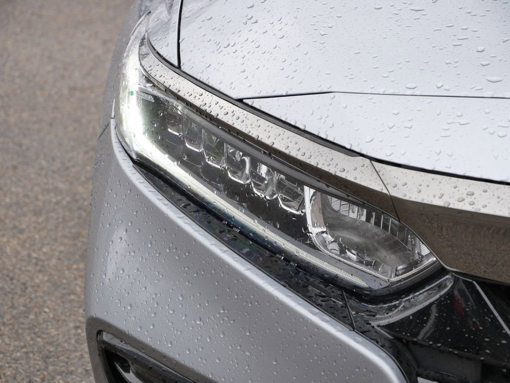 Used 2020 Honda Accord Sport image 3