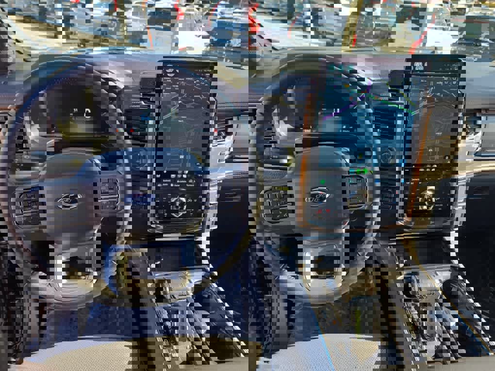 Used 2022 Ford F150 Lightning Lariat w/ Equipment Group 511A High image 14