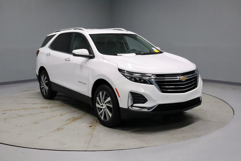 Used 2024 Chevrolet Equinox Premier AWD/4WD image 1