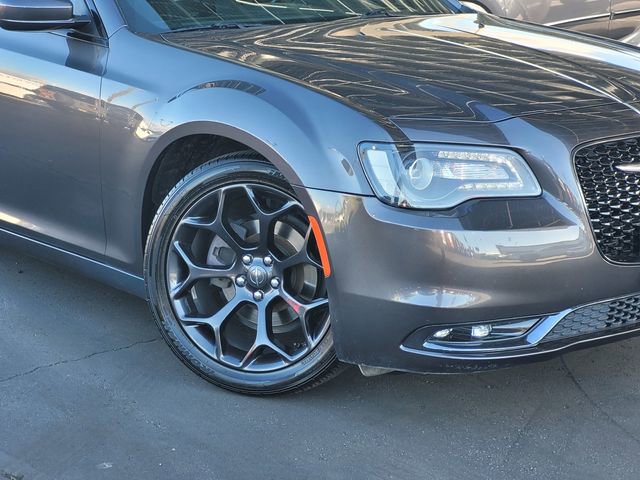 Used 2019 Chrysler 300 S image 3