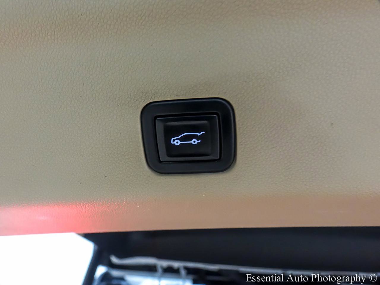 Used 2021 Cadillac Escalade ESV Premium Luxury w/ Driver Assist Tech Package AWD/4WD image 33