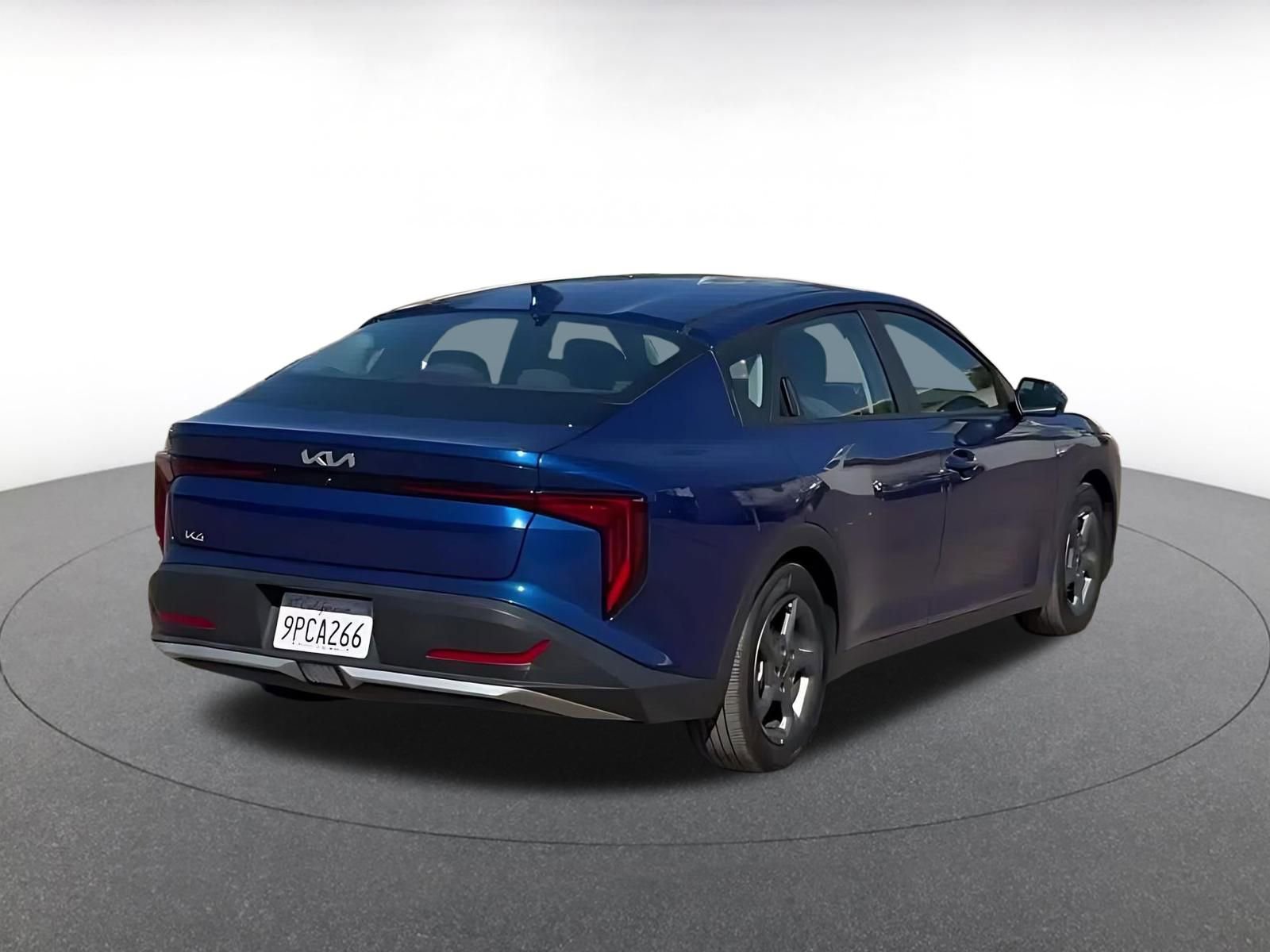 Used 2025 Kia K4 LXS image 15