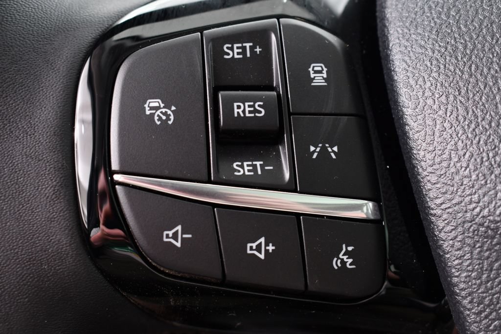 New 2025 Ford Escape SE w/ PHEV Premium Package FWD image 33