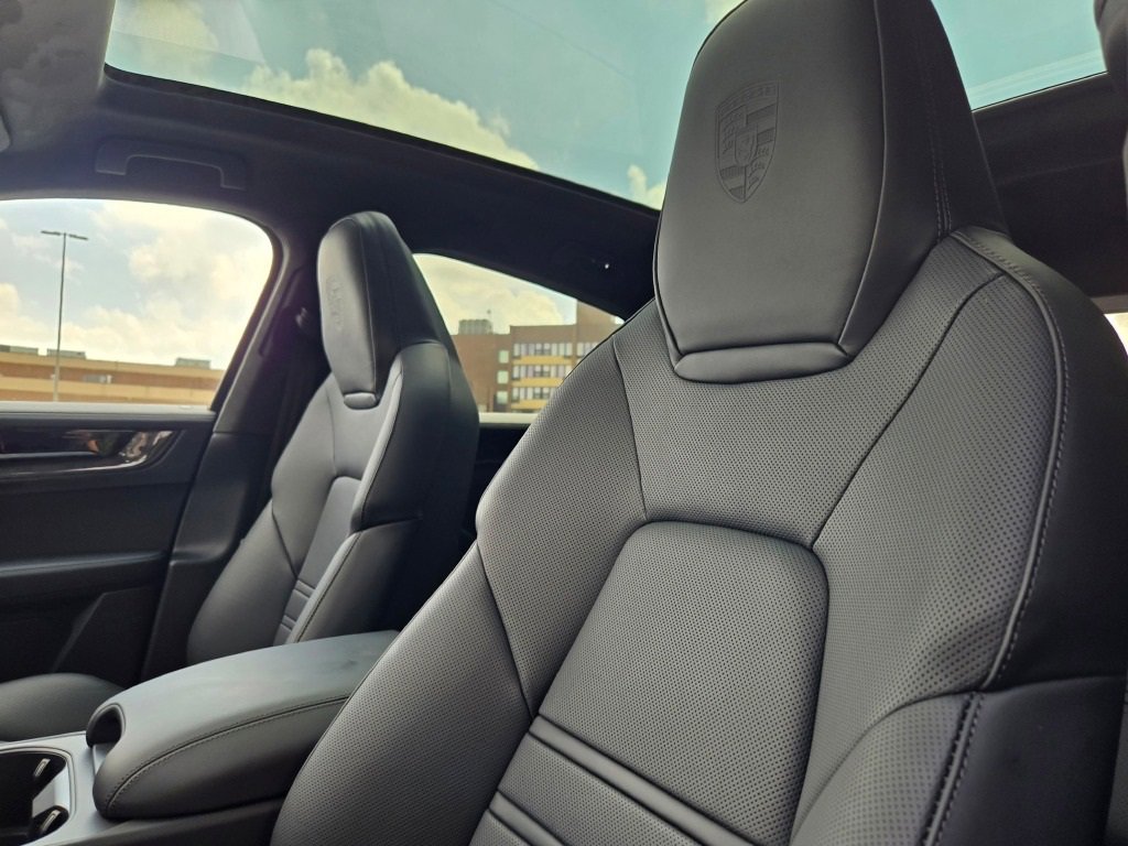 New 2025 Porsche Cayenne GTS image 20