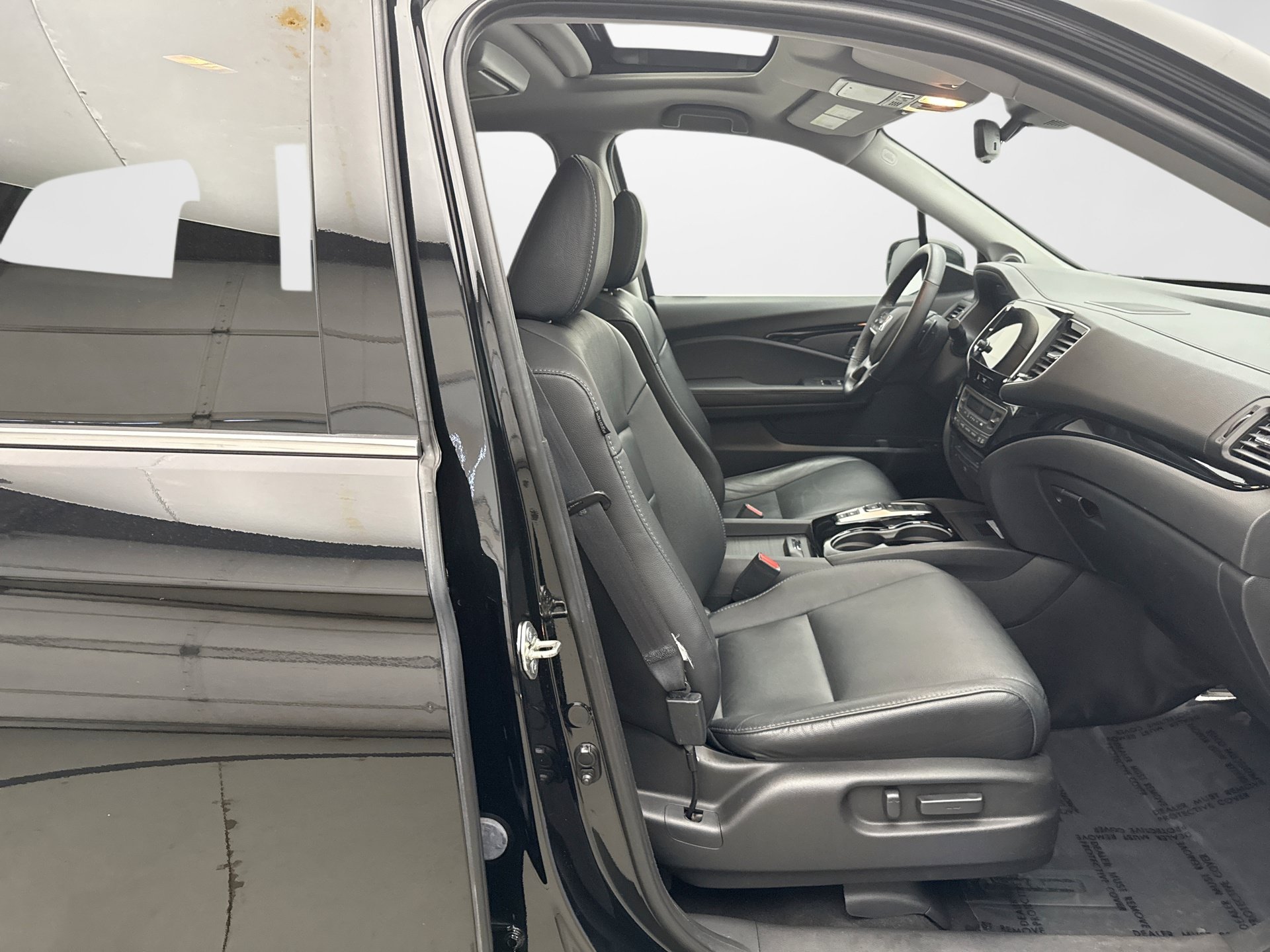 Used 2019 Honda Pilot Touring image 18