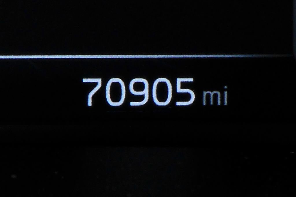 Used 2020 Kia Niro EX FWD image 31