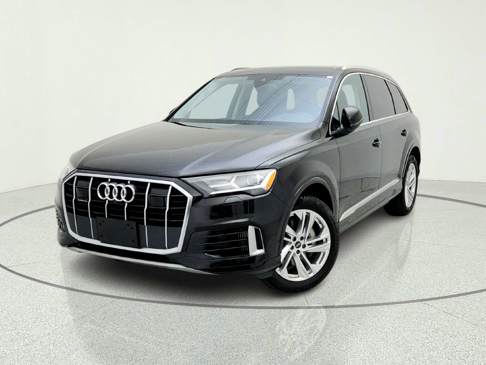 Used 2023 Audi Q7 3.0T Premium Plus w/ Premium Plus Package AWD/4WD image 2