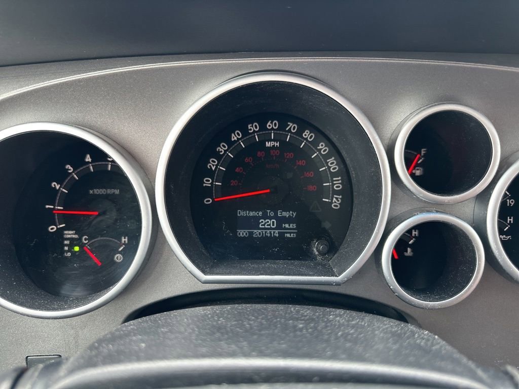 Used 2014 Toyota Sequoia Platinum image 27