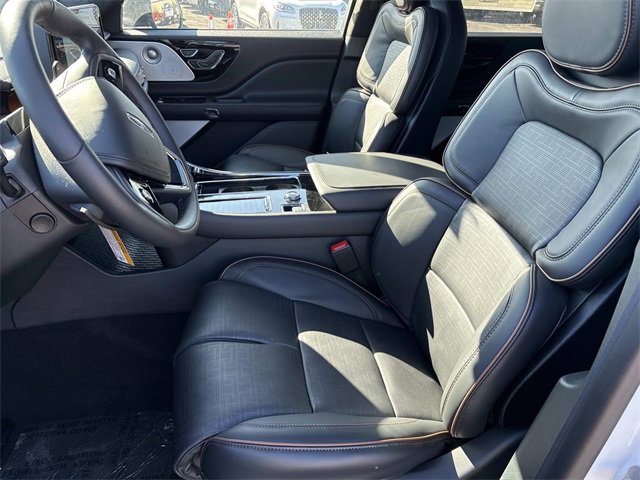 New 2026 Lincoln Aviator Black Label w/ Dynamic Handling Package image 23
