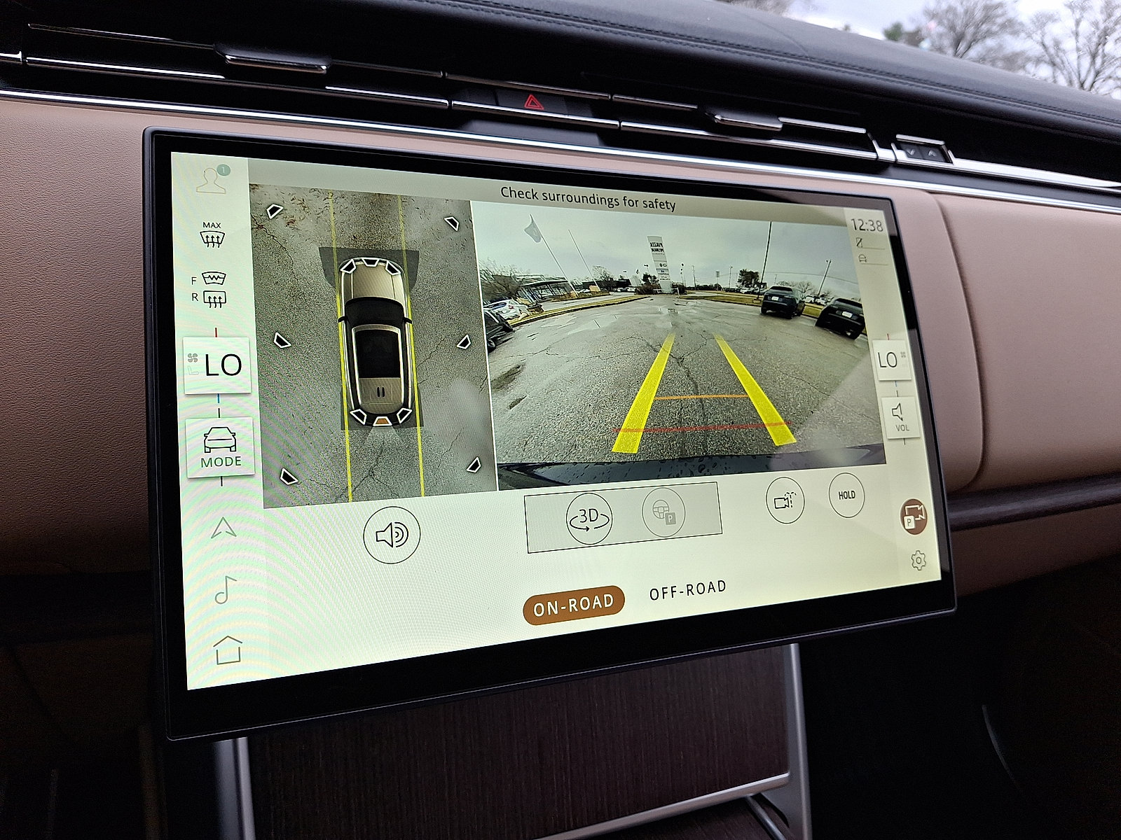 New 2026 Land Rover Range Rover Long Wheelbase SE image 10